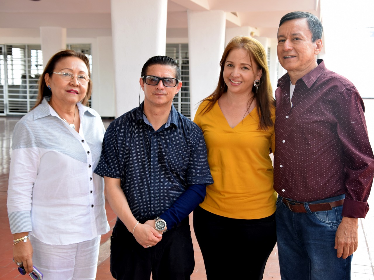 Alba Luz Ortiz, Joshua German, capacitador; Edna Ortiz y Jairo Herrera.